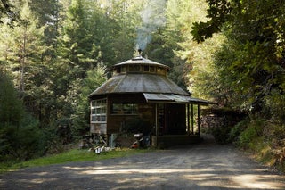 Handmade Utopia: Back-To-The-Land Architecture in Northern California